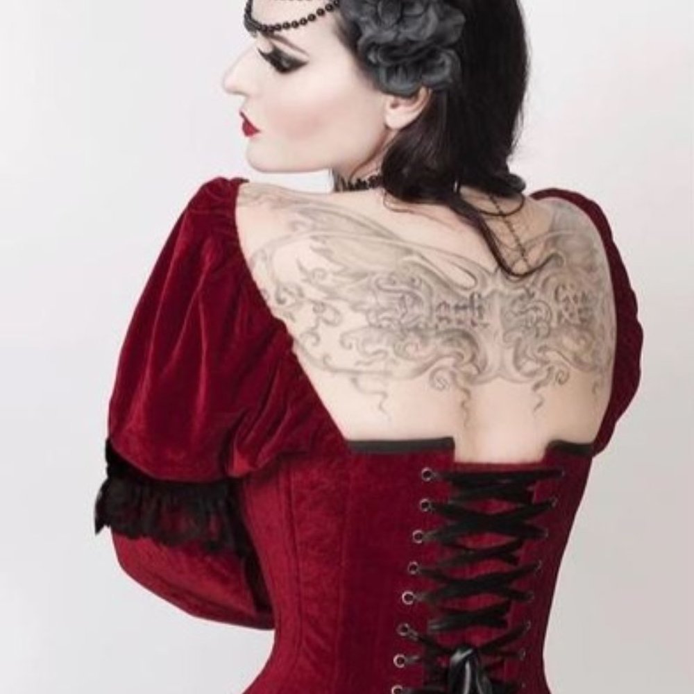 Corset - Picture 2 of 6